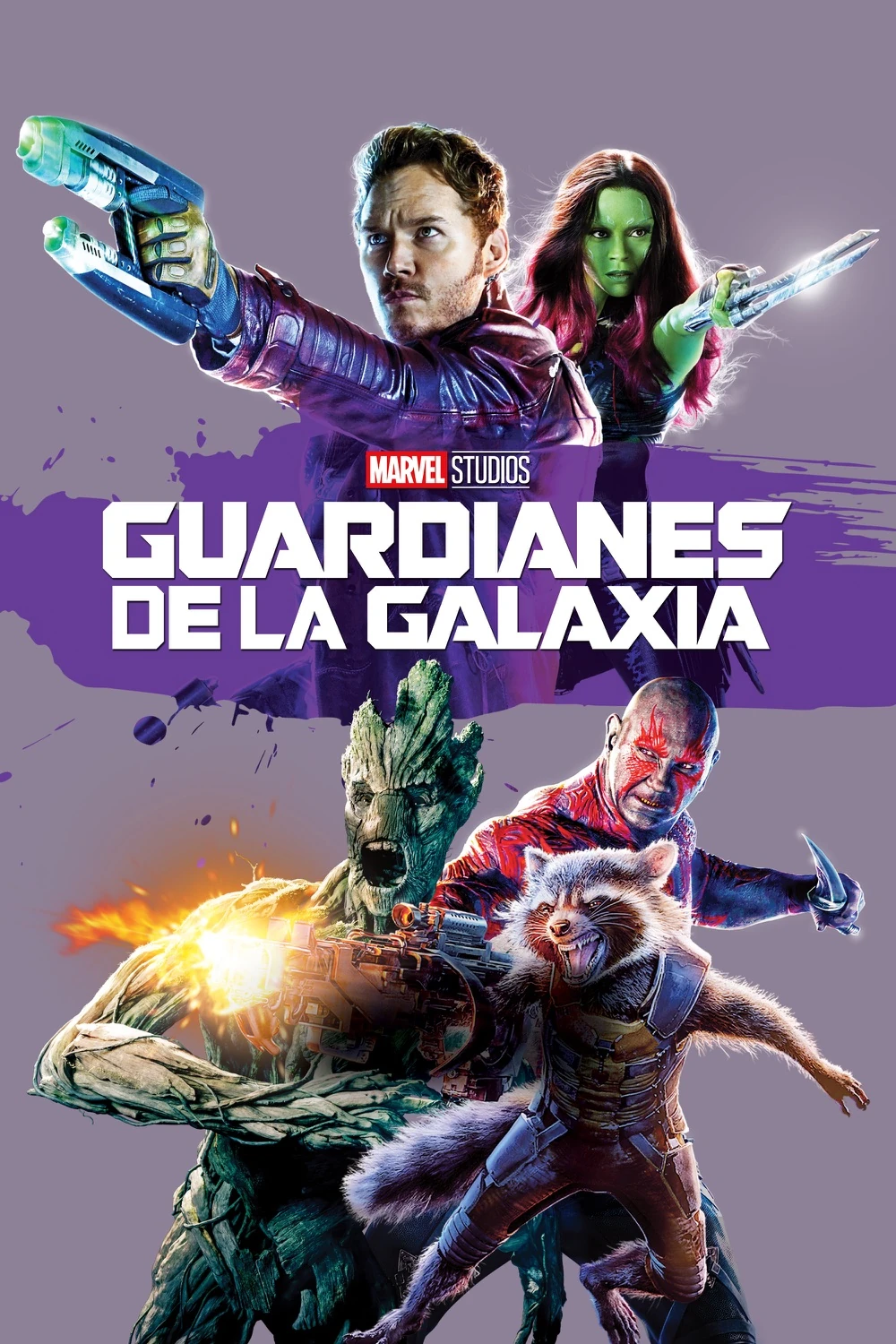 Cartel español de Guardianes de la Galaxia: arriba, Peter Quill con dos pistolas y Gamora con un cuchillo; abajo, Groot disparando, Drax y el mapache Rocket; en el centro, una franja morada con el título