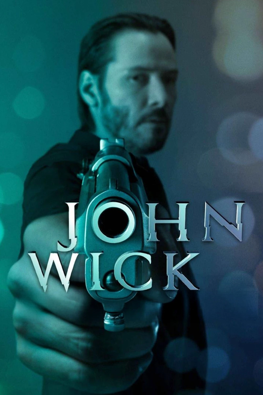 Cartel de John Wick: Keanu Reeves, con barba y camisa negra, apunta una pistola hacia el espectador bajo el título en letras plateadas, sobre un fondo verde azulado desenfocado