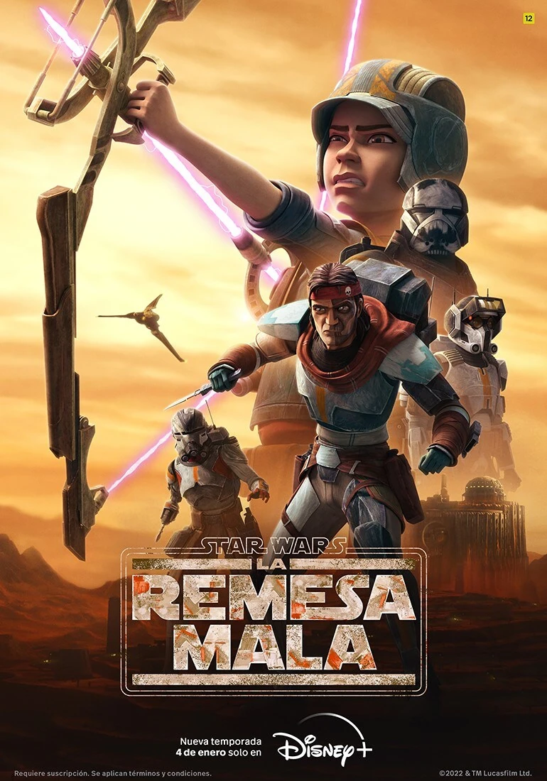 Cartel español de la segunda temporada de Star Wars: La remesa mala: una joven con casco tensa un arco de energía rosa y, delante, un soldado clon con cuchillo y bandana y otros clones con armadura, sobre un paisaje desértico al atardecer